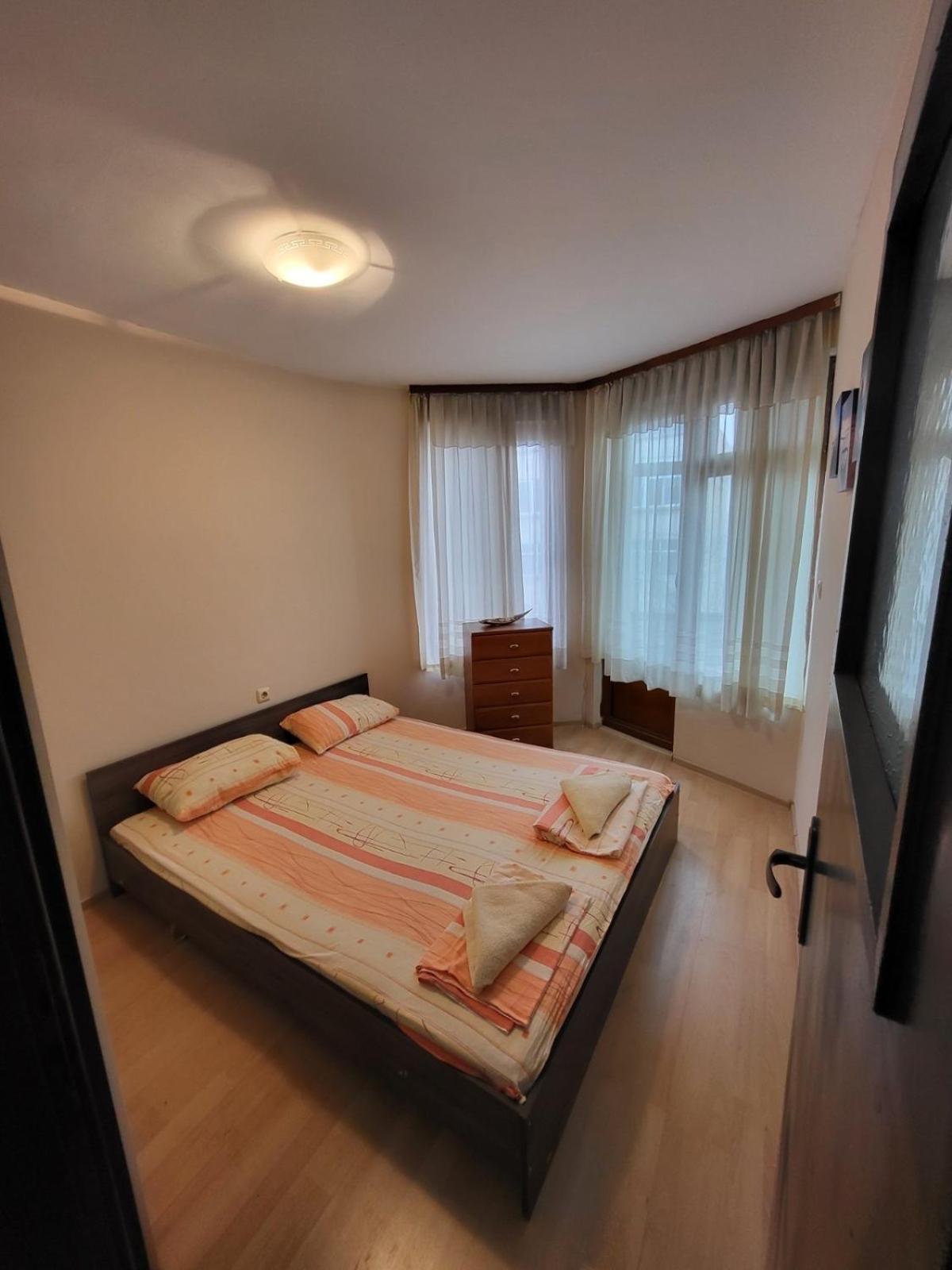 בורגאס Lux Apartment Sisi מראה חיצוני תמונה